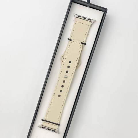 Кожаный ремешок Leather Rivet Clasp на Apple Watch 38/40/41mm Antique white